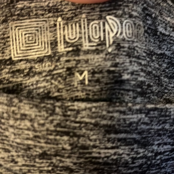 Jade Capri athletic leggings - Picture 3 of 4